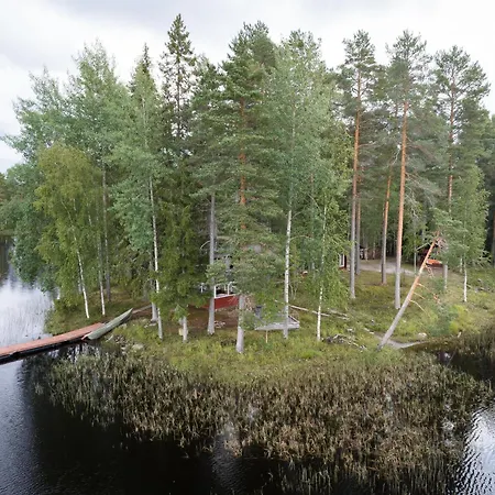 Villa Hirsihuvila Yksityisessae Niemessae Petaejaevedellae *